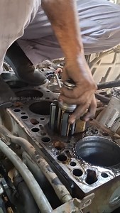 Sleeve chacking #workshop #ajaibsinghmalwa #automobile #hyundai #repair #leyland #machine #hinno #bathinda #technical #6clyinder #tractorrepair #automobileworkshop | AJAIB SINGH MALWA