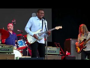 "Won't Be Coming Home" The Robert Cray Band plays the blues in Chula Vista, CA 2024-06-25