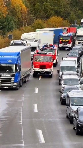 9.1K views · 79 reactions | specifically for fire trucks that can pass‼️ #americanhistory #truck | Asphalt Termites | Facebook