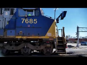 [CSX]7685 CW40-8 & CW40-8 Leads F707-18 With My Favorite Screaming K5LA in Fayetteville NC & Long