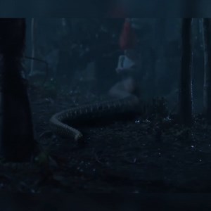 Is she a snake demon? 她是蛇妖吗？ Drama Name：Sword and Fairy 剧名：又见逍遥 #cdrama #chinesedrama #何与 #heyu #胡意旋 #HuYiXuan #SwordandFairy #又见逍遥 #tvdrama | 剧荒终结者 Drama terminator