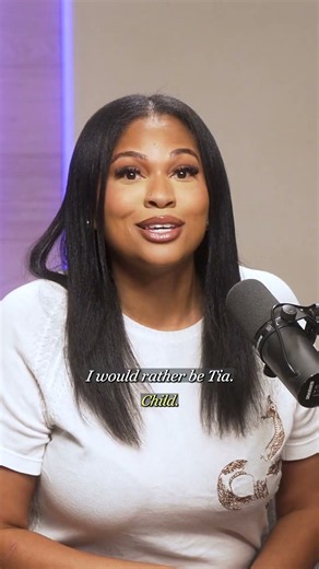 Tia & Tamera: Not-So-Identical Twins| Wait A Minute!