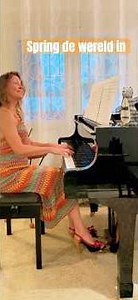 Geen zorgen, de piano sprong niet mee 😅, Spring (de wereld in) #spring #studio100 #piano