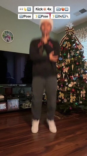 Dance With Me Tonight🎄Dance Tutorial‼️DC:@em and loz 🤍 #dancewithmetonight #ollymurs #dancewithmetonightchallenge #christmas #christmasdance #dancetutorial #tiktokdancechallenge #thiswillgoviral #viral #thiswillgetonthefyp #foryoupage #fypシ