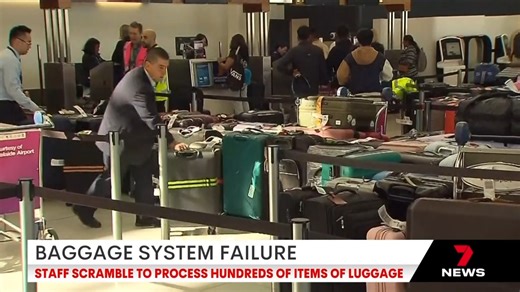 There has been chaos at Adelaide Airport with hundreds of passengers unable to check in their luggage. The main baggage handling system shut down. Download the 7NEWS app: https://7news.link/7NEWSapp #7NEWS | 7NEWS Adelaide