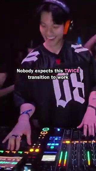 THIS IS THE BEST DJ TRANSITION TO TWICE SONG EVER OMG😭😭😭