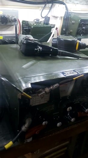 Army Military Radio British Larkspur C11 and R210 running from L344 mains power supply.