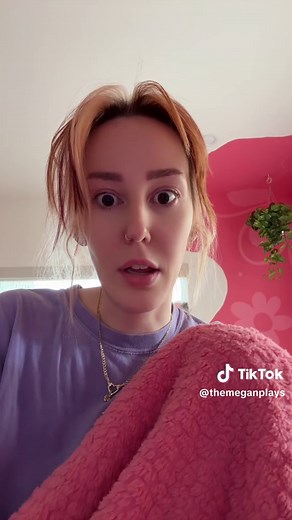 MeganPlays Joins KreekCraft Again in Adopt Me