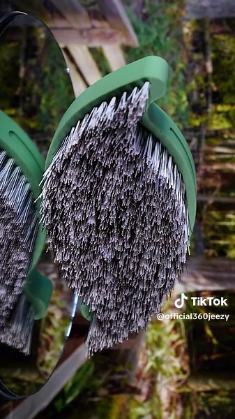 Sage V1 Brush 360Jeezy.com (Link in Bio) • • Follow: @official360jeezy • • #360jeezy #360waves #360s #waves #wave #waver #wavers #explore #wavecheck #wavesonswim #wavesonspin #spinnin #seasick #productjunkie #crowngame #crown #360jeezy #durag #spinninonem #elitewaver #elite #waveking #360brush #wavegame #wavy #swirl #360Jeezyv1 #V1 #360Jeezybrush #360Jeezyv1brush #wavebrush