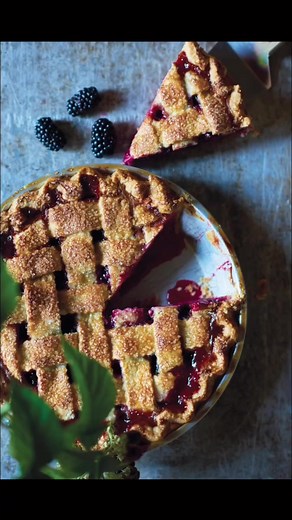 Blackberry Cream Cheese Pie - The Bramble