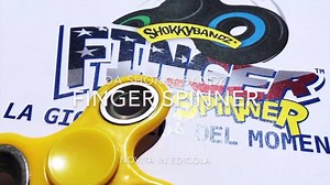 SHOKKY BANDZ FINGER SPINNER, L'ORIGINALE GIOCOSFIDA DEL MOMENTO È SOLO IN EDICOLA! www.shokkybandz.it #FingerSpinner #ShokkyBandz #Spinner #Finger #Fidget #FidgetSpinner | SHOKKY BANDZ, THE ORIGINAL TRENDZ - OFFICIAL -