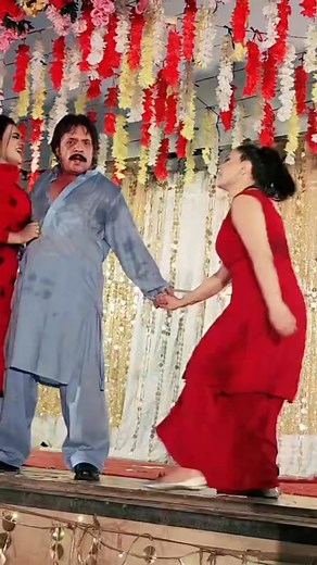 162K views · 4.8K reactions | King Jani. Zara Shah. Jiya Butt. Stage Dance. Pashto Song | Janan Gruop Official.S | Facebook