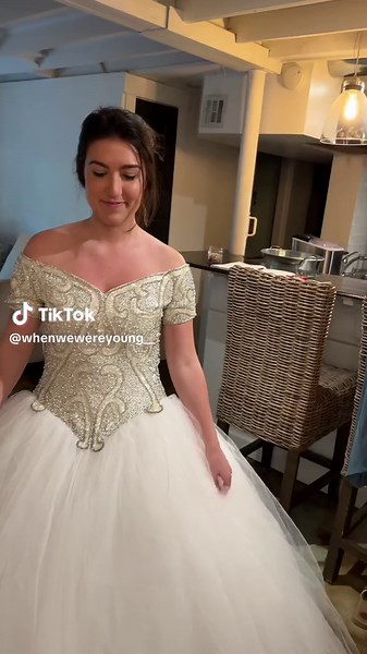 Stunning Upcycled Vintage Wedding Dress Inspiration