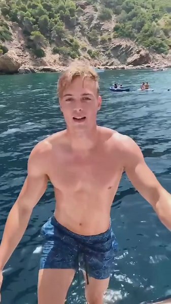 Skinny-Dip Club on TikTok