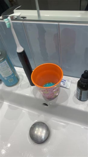 Angels with Pink Hair: Embracing Fuchsia Styles