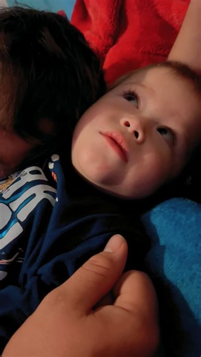 daddy snoring....#funnyvideo#babyface#LIVEIncentiveProgram #LIVEStory #PaidPartnership