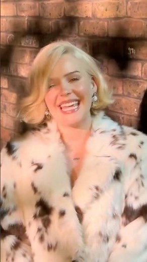 Anne-Marie - 10 SLEEPS LEFT!! What are you wishing for? 🌟🎄#annemarie #shorts