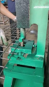 Wire Mesh Cutting Machine process Good tools and machinery can increase work efficiency