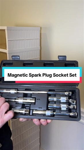 Essential 7-Piece Magnetic Spark Plug Socket Set