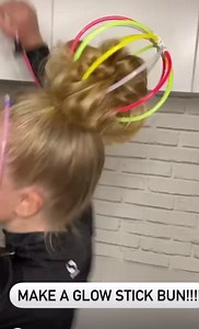 A glow stick party on your head!!!!! 👉🏻https://youtu.be/pOf4Y0_LOY4 WATCH THE FULL TUTORIAL ON MY YOUTUBE NOW! 🎥 Link in bio This style is a real head turner! I got a tube of my glow sticks for just £2 and it’s all you need!!!! I added the left overs to her clothes with tape. So easy and such a cheap outfit idea for a nighttime party 💥 | Two Little Girls Hairstyles