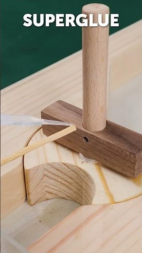 DIY wooden candy dispenser 😋🍬 #woodworking