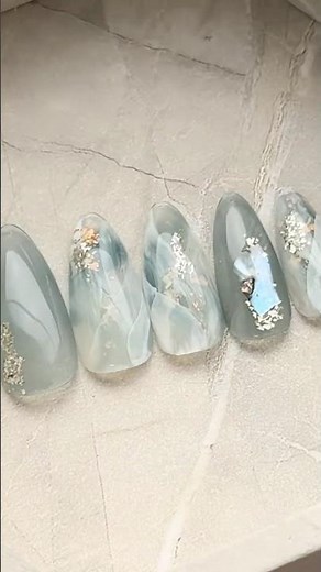 くすみブルーで魅せる💎大人の奥行きニュアンスネイルデザイン✨#nails #nailart #naildesign #ネイル #セルフネイル #100均