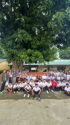 With grateful hearts, we thank Governor Susan Yap for the 100 armchairs for VANHS, and Madam Dalen I. Roy for being the bridge that made it all possible. 💙 | Villa Aglipay National High School