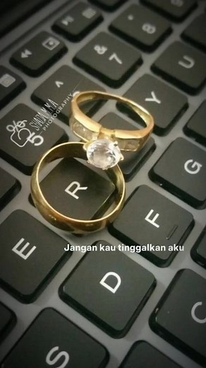 Lagu Sedih untuk Inisial R yang Galau