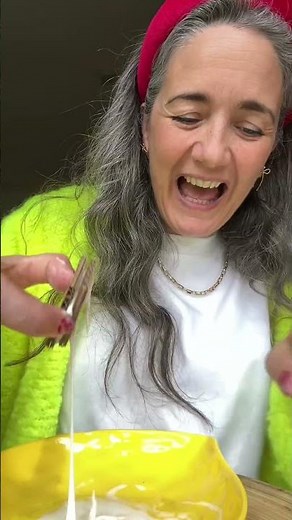 Be prepared for any rainy day with this fab DIY stamp craft! Tutorial: DIY Stamp Making for the