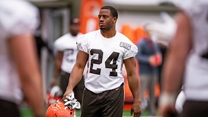 Browns RB Nick Chubb keeps to himself but loves thriving in a crowded backfield