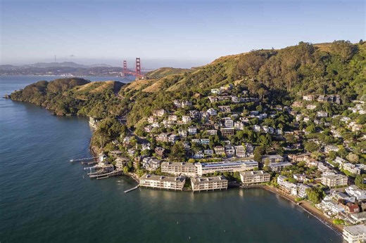 This Little City Is Known as ‘California’s Italian Riviera'—With Cute Houseboats, Ocean Views, and Mediterranean Vibes