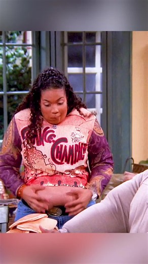 Family Dinner Celebration: Joyful 40-Pound Feast