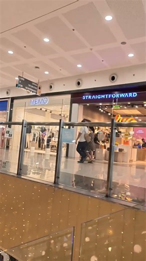 There are a Lot Of Filipino Store Name Puns