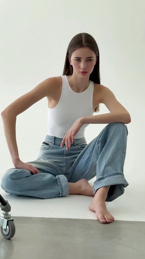 Backstage Insights: Modeling Tests and Fashion Shoots