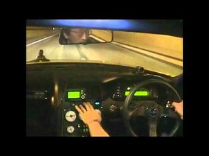 Nissan Skyline 1200hp 328km/h @ Tunnel