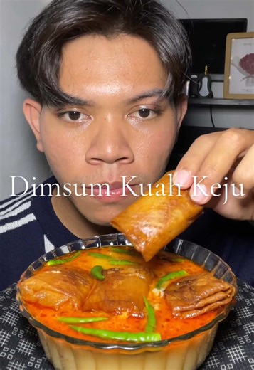 Dimsum Kuah Keju | pake chili oil makin nampol rasanya 🥵 #mukbang #dimsum #kuahkeju