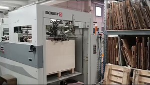 AVAILABLE FOR SALE A VERY RARE MACHINE (1st video) BOBST SPÉRIA FOILMASTER 102 Reference 23036319 Year 2006 Serial Number 0532011601 N. of Impressions 57 mio. Accessories: - CUBE control system - Turn die frame - Frame for repetitive works - 1 Die-cutting chase - 1 honeycomb frame - Non-stop delivery with rake - External foil unwinding system - 7.500 speed/h (depending on cardboard and type of iob feature) - Cutting force 250 TON For further information: https://lnkd.in/dsckk8uh #Bobst #Diecutti