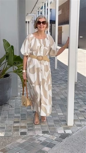 NEUTRAL LOVE! 🧡🤍 Is there anything nicer than beautiful neutral tones that are timeless and stylish. I absolutely LOVE this combination as I think it’s so chic. I always reach for these tones when in doubt as they are sure to give you a lift every time. SO STYLISH! 🧡 ~~ Linda 175cms wears outfits from her wardrobe to give you some INSPIRATION! ~~ Styled by Linda @thiswiththis #thiswiththis #agelesselegance . . . . . #neutralstyles #over50fashion #styleover60 #stylishlooks #mixandmatch #everyd