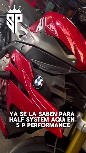 BMW S1000 R con sonido de alto nivel 🔥🏍️ Instalamos: ✅ Half System en acero inoxidable ✅ Escape Akrapovič para un tono más agresivo y fino ➡️ Menor peso ➡️ Mejor flujo ➡️ Sonido premium de competencia La S1000 R ahora ruge como una verdadera bestia alemana. #BMWs1000R #Akrapovic #HalfSystem #MotoPerformance #ExhaustUpgrade