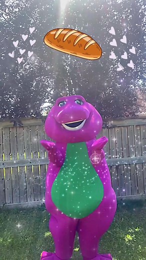 What is your favourite type of bread? 🍞 #barneythedinosaur #singalong #childhood #nostalgia #kids #favsong #pumpernickel #bread #food #yummy #playtime #whitebread #bagel #petabread #tortilla #playtime #fun #sing #summer #duet #love #pbskids #90skids #2000skids #fyp