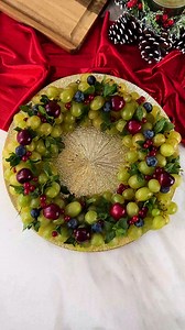 27K views · 118 reactions | Festive fruit wreath platter for Christmas!  | Magic Hands Creations | Facebook