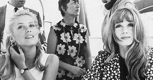 Catherine Deneuve et le drame de sa vie : la mort de sa sœur Françoise Dorléac, brûlée vive dans sa voiture après un terrible accident