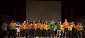 Difunden video de Emiliano Salinas bailando en festejo a Keith Raniere