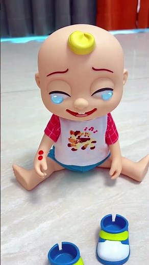 baby jojo gets bitten by snake