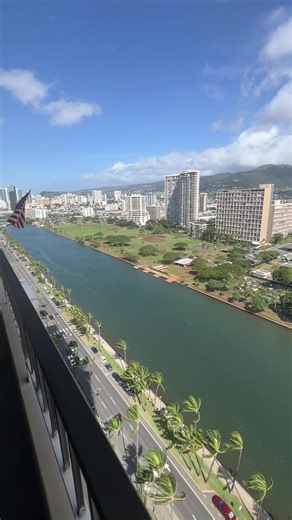 About th reduction of tourism in Hawaii. #Waikiki #Honolulu #hawaii