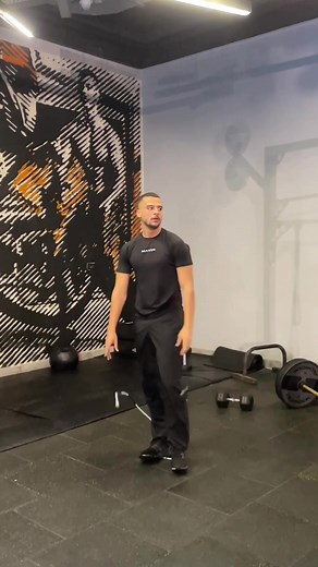 Push yourself to the limit and let our Mavin Fit Essentials elevate your training to the next level. Link in bio 🧬