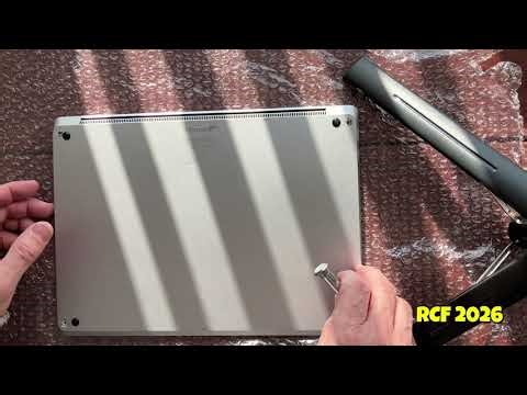 Removing the keyboard on a Microsoft Surface Laptop 3 / 4 / 5 is Easy