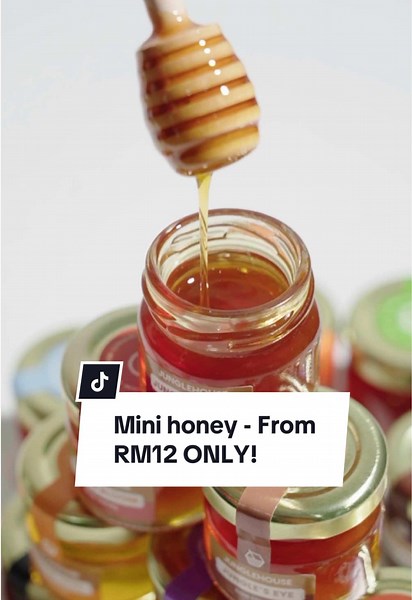 Endless Honey Combos – Starting at Just RM12! 😱 Gifting made easy—mini honeys   an elegant linen pouch! 🌿 Treat yourself or surprise someone special with a delightful mix of mini honeys! Choose from a range of honey varieties & add the optional linen pouch for the perfect gift 🎁 All raw honey varieties: 🍓 Jungle’s Heart (Strawberry flower nectar) ⚫️ Royal Black (Mahoni tree nectar) ⚪️ Royal White (Kiawe flower nectar) 🍊 Citrus Bloom (Citrus flower nectar) 🥭 Sweettooth (Mango flower nectar)