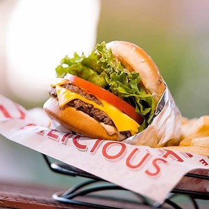 New Red Robin To Open In Commack