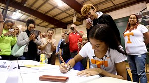 Evina Westbrook signs with Tennessee